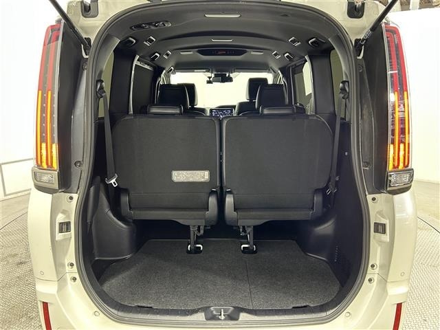 Toyota ESQUIRE 2020 6977027-2