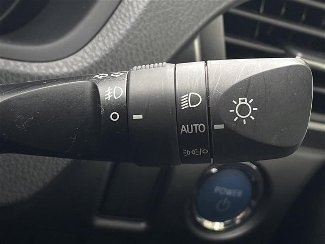 Toyota ESQUIRE 2020 6977245-9