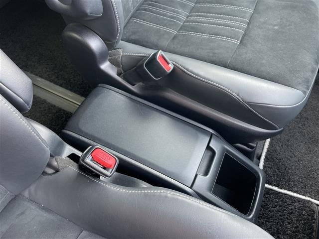 Toyota ESQUIRE 2019 6977389-6