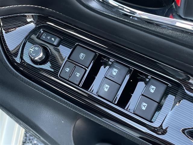 Toyota ESQUIRE 2019 6977435-6