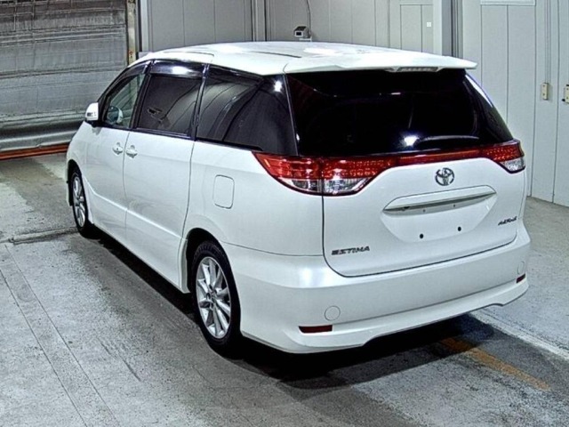 Toyota ESTIMA 2011 6979457-1