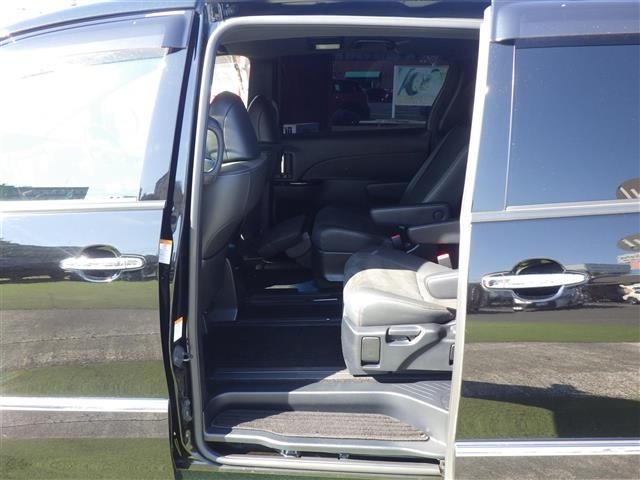 Toyota ESTIMA 2018 6979640-22