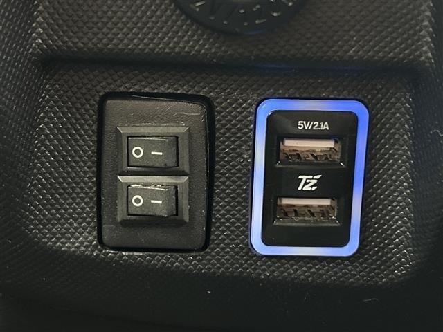 Toyota ESTIMA 2017 6979704-19