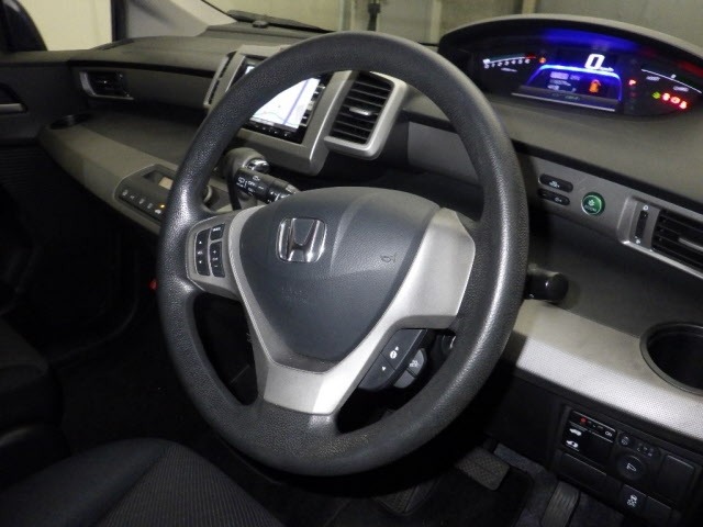 Honda FREED 2013 6997252-3