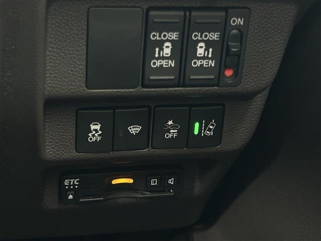 Honda FREED 2022 6998408-3