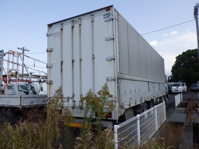 Isuzu GIGA 2004 7000650-1