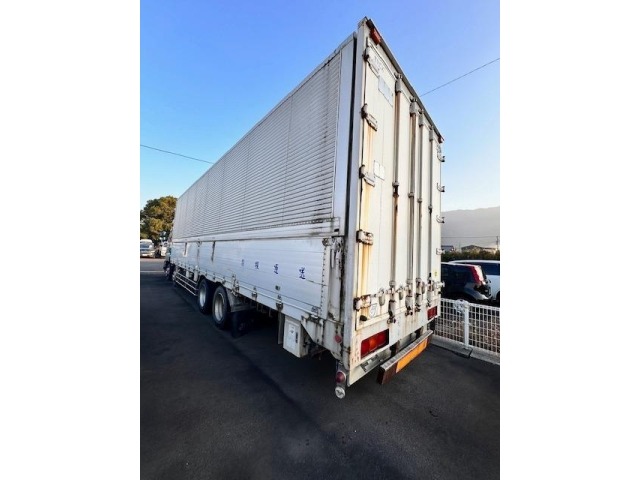 Isuzu GIGA 2004 7000650-9