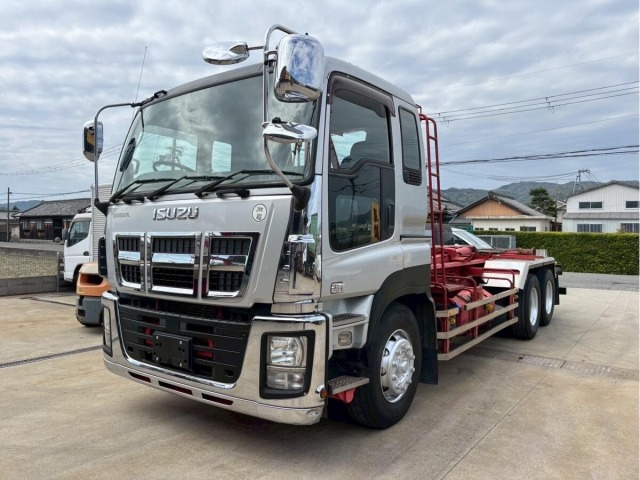 Isuzu GIGA 2013 7000668-4
