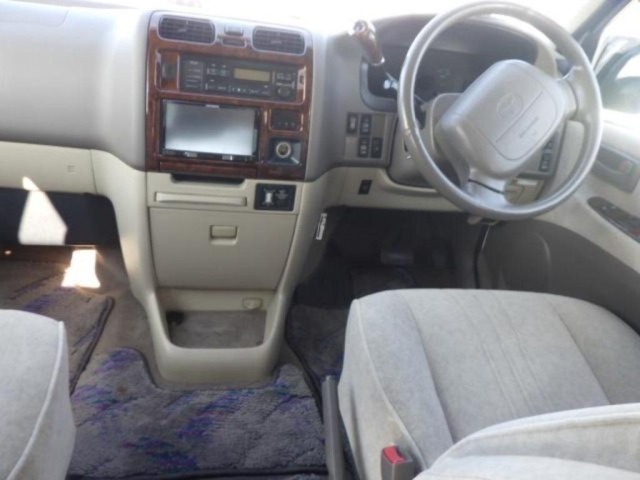 Toyota GRANVIA 1997 6982043-3
