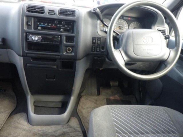 Toyota GRANVIA 1996 6982044-3
