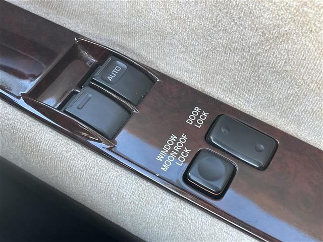 Toyota GRANVIA 2001 6982053-7