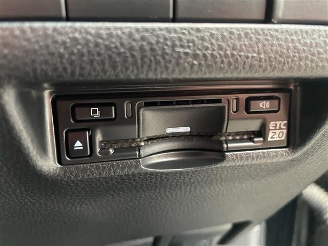 Toyota HARRIER 2023 6989458-2