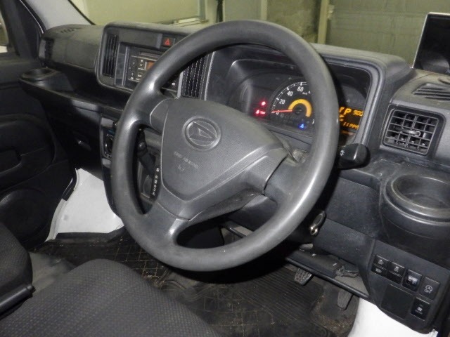Daihatsu HIJET VAN 2018 7001466-3