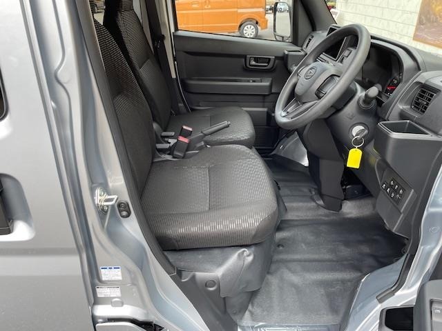 Daihatsu HIJET VAN 2025 7001652-3