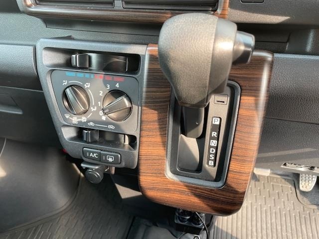 Daihatsu HIJET VAN 2023 7001672-17