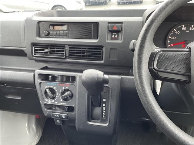 Daihatsu HIJET VAN 2023 7001684-16