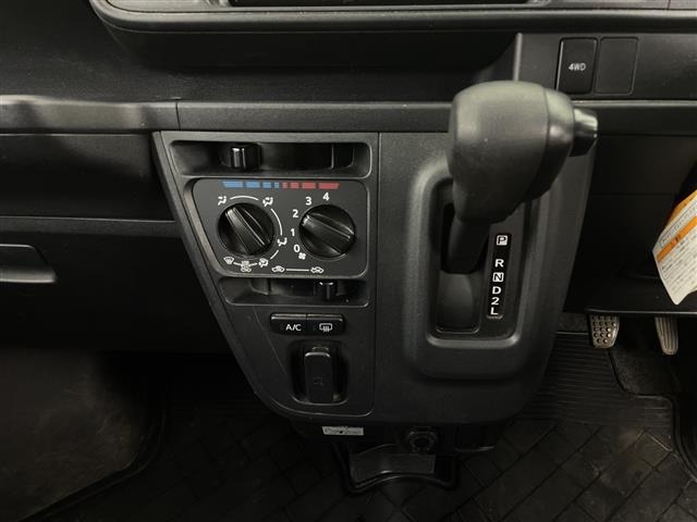 Daihatsu HIJET VAN 2019 7001715-18