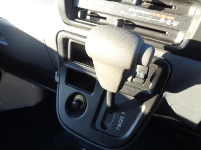 Daihatsu HIJET VAN 2016 7001755-25