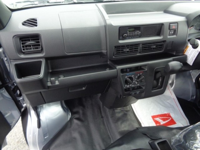 Daihatsu HIJET VAN 2026 7001761-16