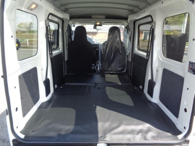Daihatsu HIJET VAN 2026 7001762-23