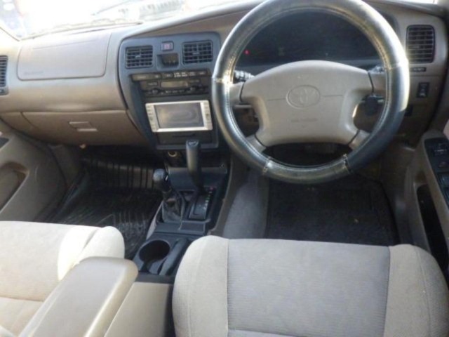Toyota HILUX SURF 2000 6976789-3