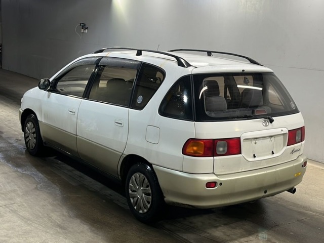 Toyota IPSUM 1997 6976089-1