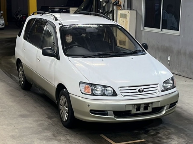 Toyota IPSUM 1997 6976089-4