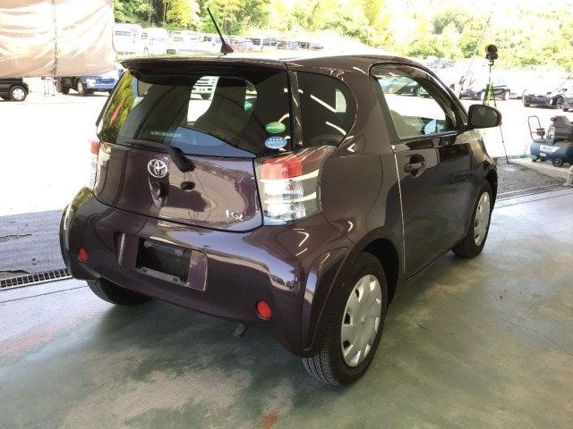 Toyota IQ 2013 6975770-4