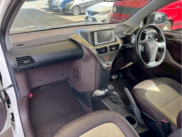 Toyota IQ 2010 6975775-4