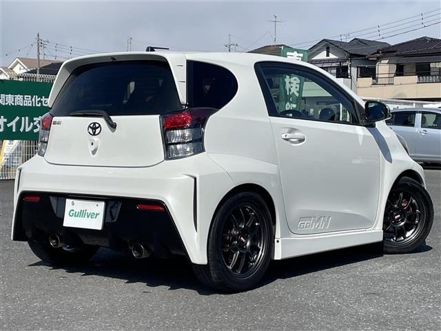Toyota IQ 2012 6975784-1