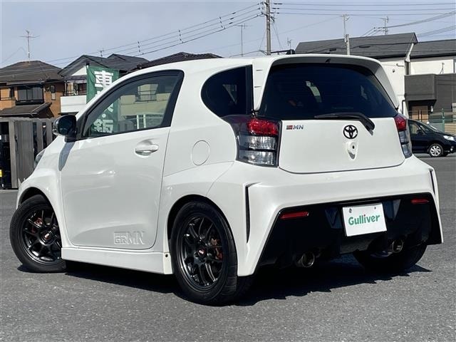 Toyota IQ 2012 6975784-13