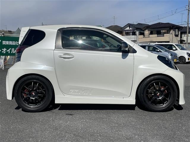 Toyota IQ 2012 6975784-18