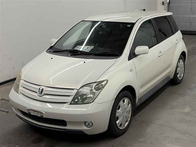 Toyota IST 2003 6979444-4