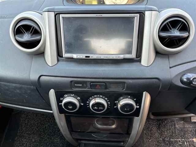 Toyota IST 2003 6979444-6