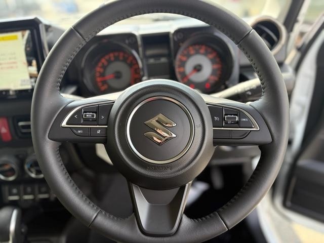 Suzuki JIMNY 2025 6994192-16