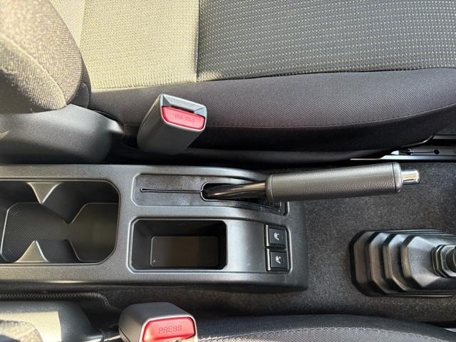 Suzuki JIMNY 2025 6994193-27