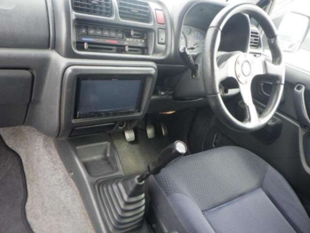 Suzuki JIMNY 2003 6994438-2