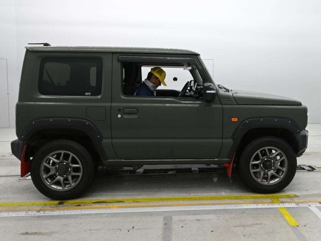 Suzuki JIMNY 2018 6994502-3