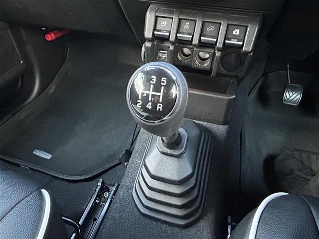Suzuki JIMNY 2025 6995066-8