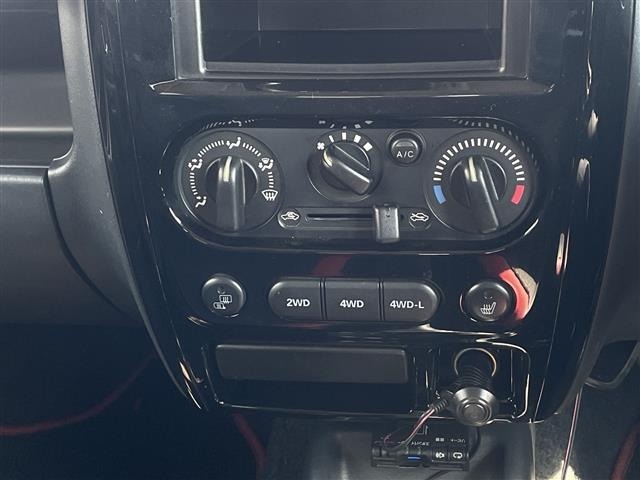 Suzuki JIMNY 2013 6995882-3
