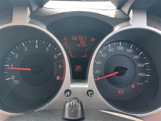Nissan JUKE 2012 6973699-1