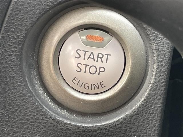 Nissan JUKE 2012 6973700-18
