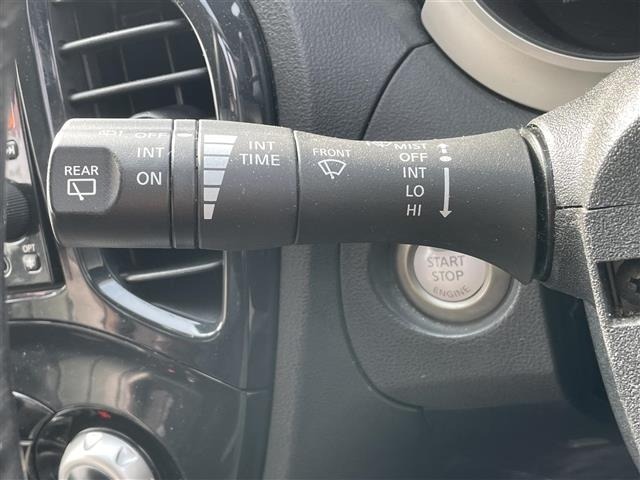 Nissan JUKE 2012 6973700-3