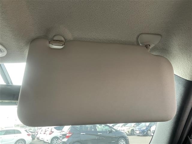 Nissan JUKE 2012 6973700-4