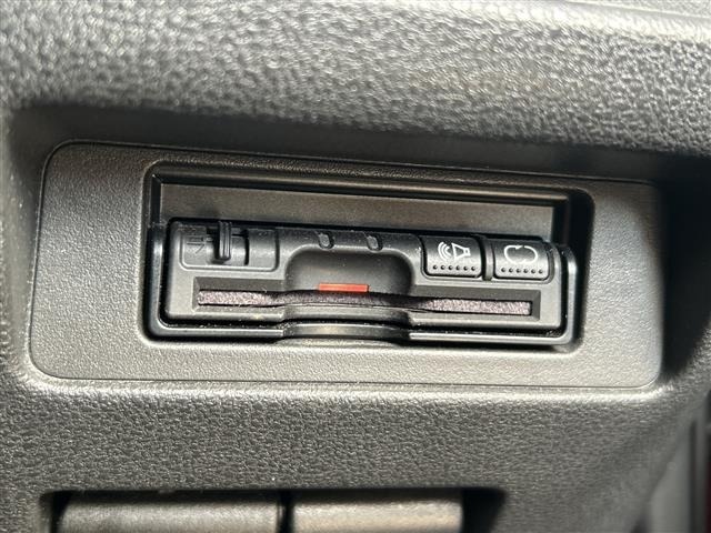Nissan JUKE 2010 6973714-7