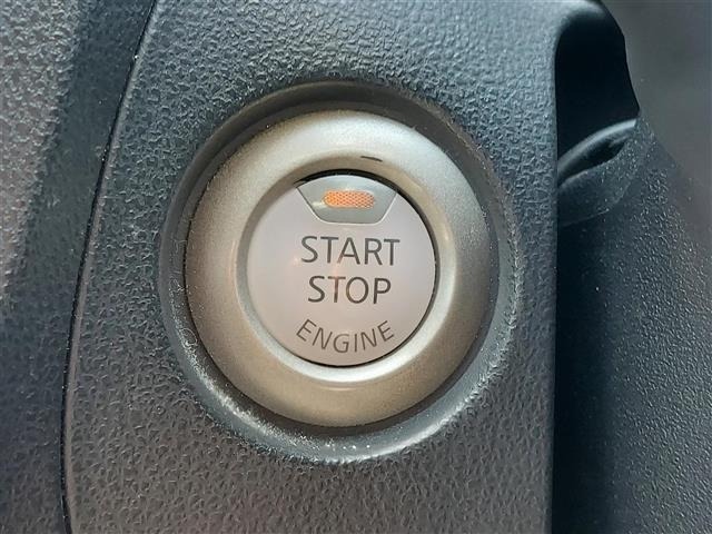Nissan JUKE 2012 6973766-9