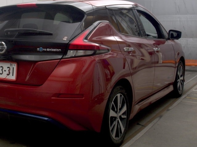 Nissan LEAF 2019 6982873-5