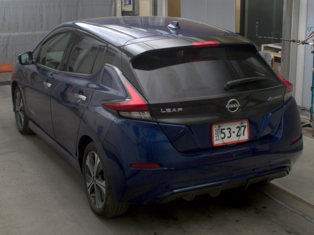 Nissan LEAF 2022 6982874-1