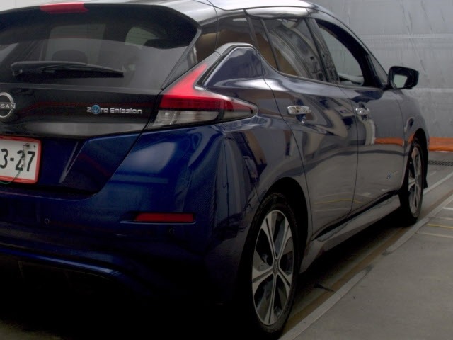 Nissan LEAF 2022 6982874-5