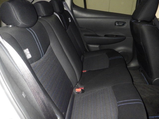 Nissan LEAF 2018 6982886-8